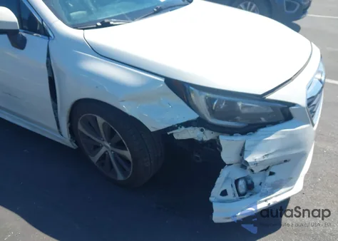 2018 Subaru Legacy 2.5I Limited z USA, uszkodzony, nr VIN 4S3BNAK64J3030815